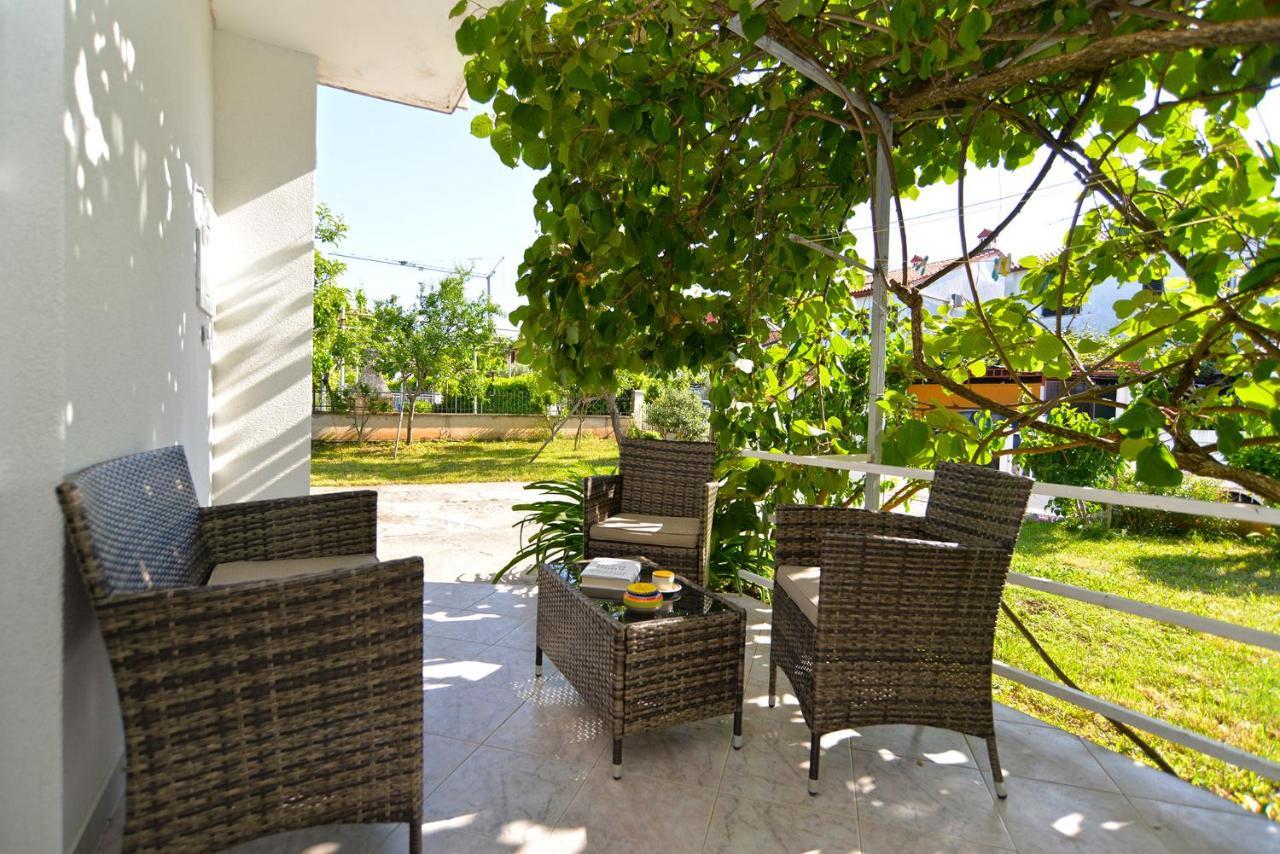 Apartments Mala Vala 925 - Adapted Фажана Экстерьер фото